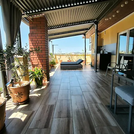 Apartment Art Sole